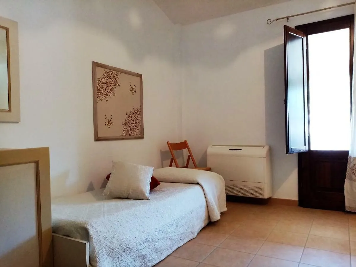 Hotel Su Pranu Onifai 0*,  Italia