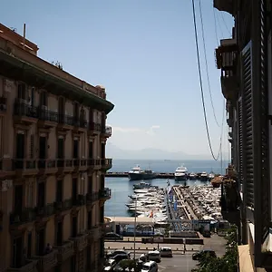 gramsci-luxury-rooms.hotels-amalfi.com/